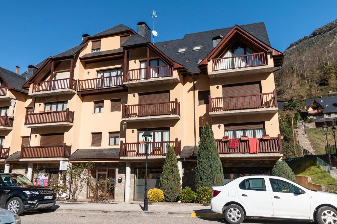Apartamento Maladeta Веля Екстериор снимка